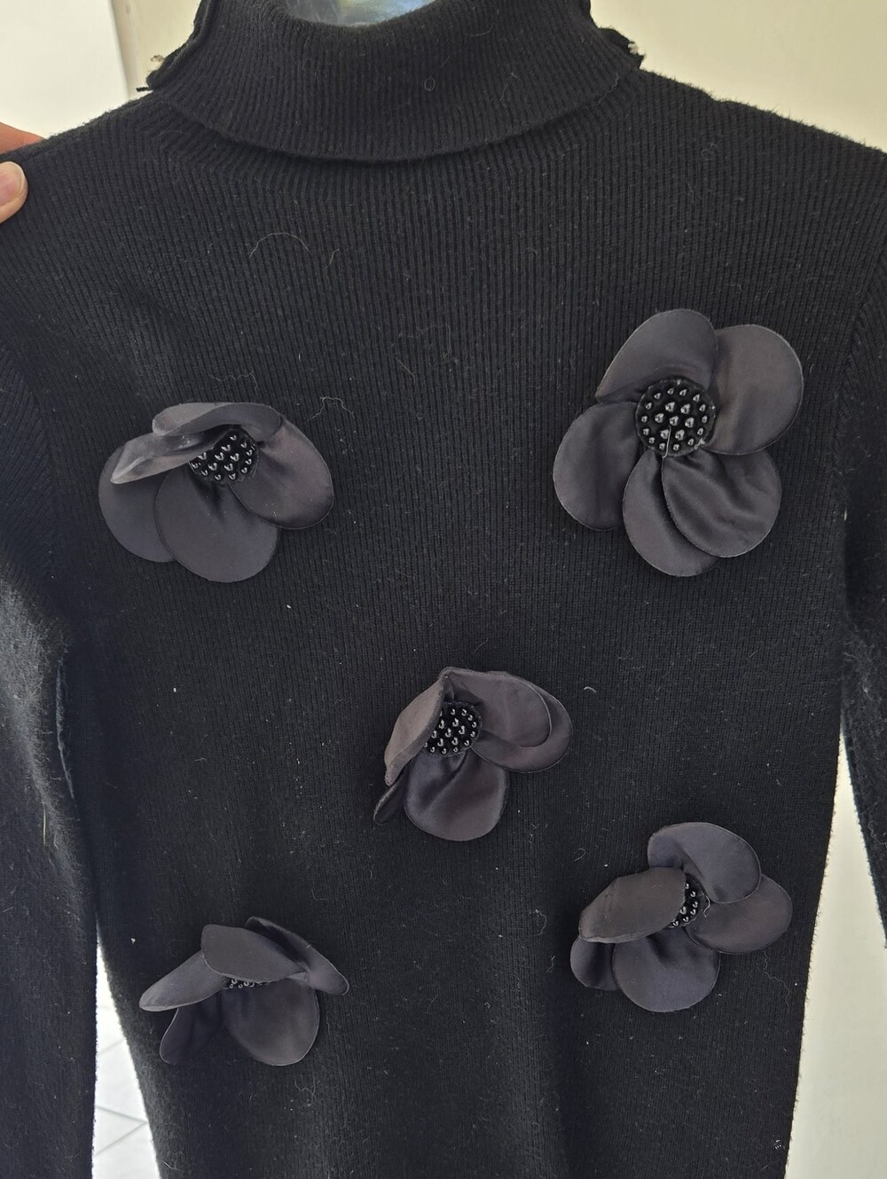 Black Floral Applique Turtleneck Sweater - Women